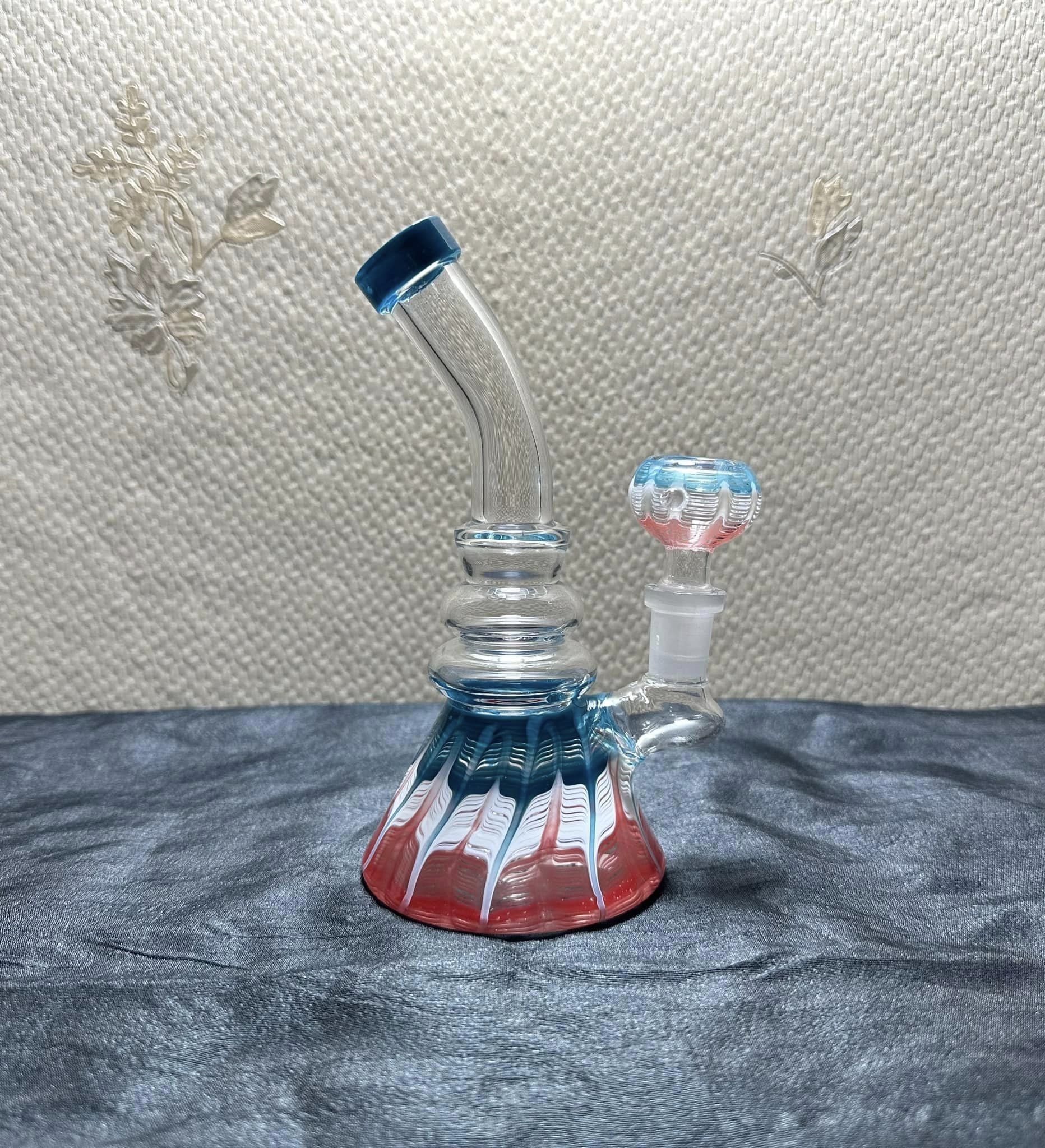 Customized Logo Color 6inch Glass Water Bongs With Ice Catcher