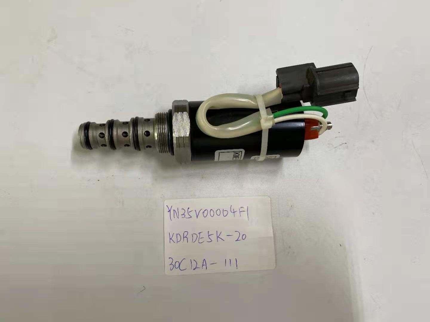 SK200-2 XCG220/230/240 Hydraulic Pump Solenoid Valve YN35V00004F1 KDRDE5K-20 30C12A-111