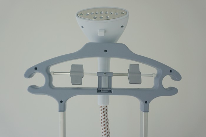 2.4 L Big Water Tank Spray Vertical Garment Steamer Industrial Steam Press Iron