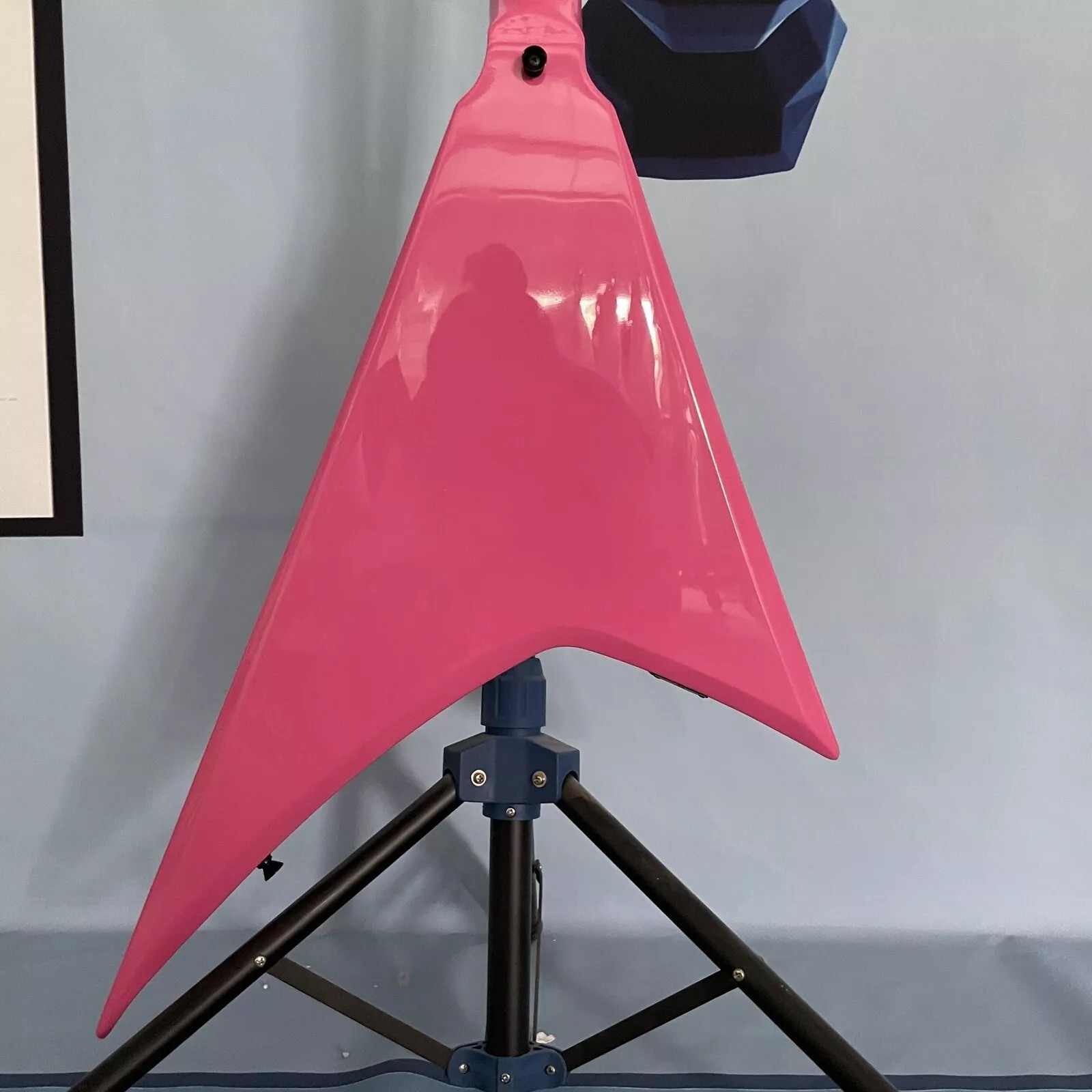 Left-Handed Pink Swallow Tail V Solid Body Electric Guitar Open Pickups 22 Fret