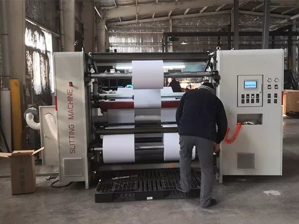 380V 1600mm Paper Slitting Machines ODM Paper Roll To Roll Cutting Machine