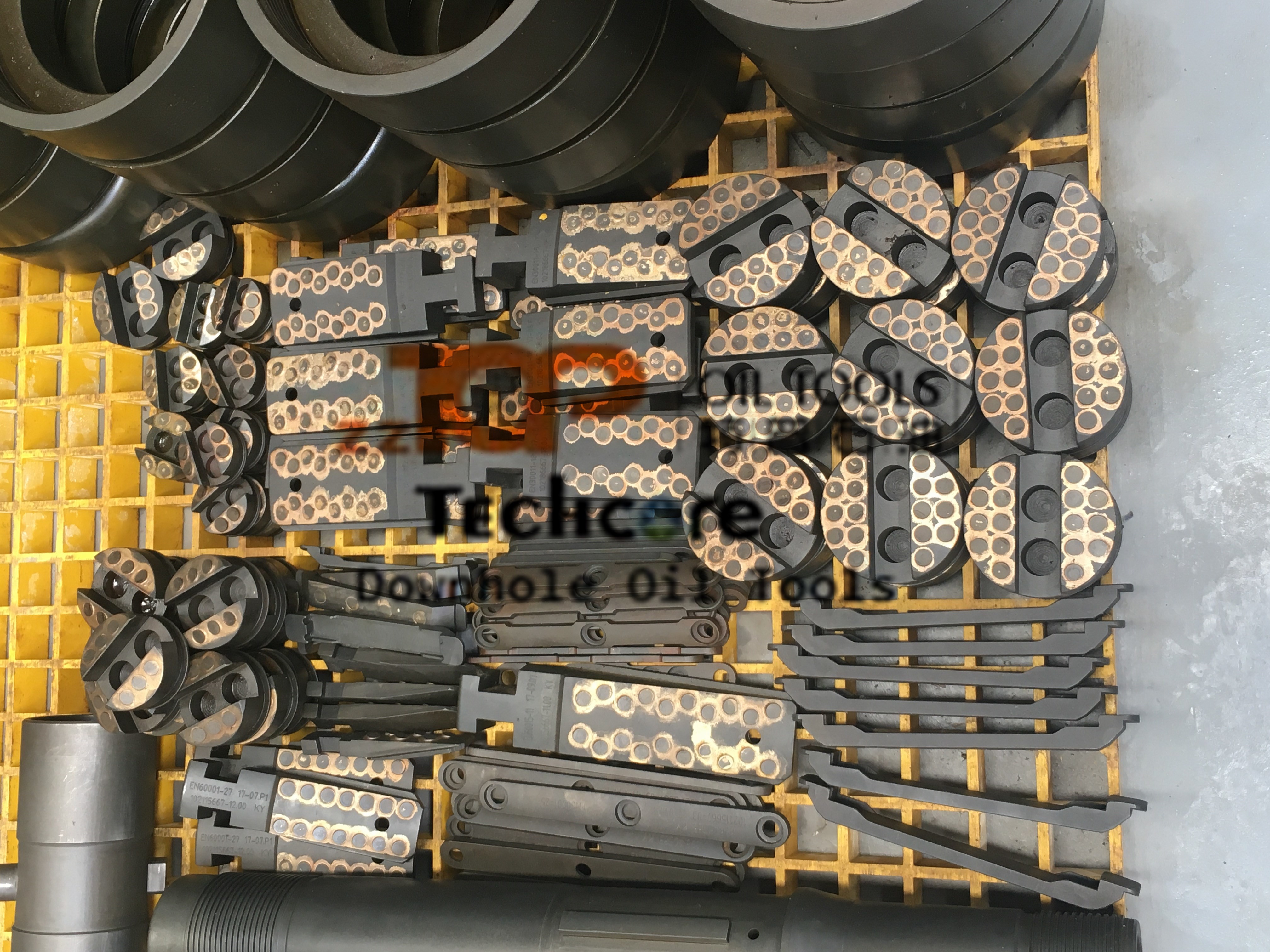 Well Testing Mechanical Retrievable Packer 10000PSI 7 Inch Casing