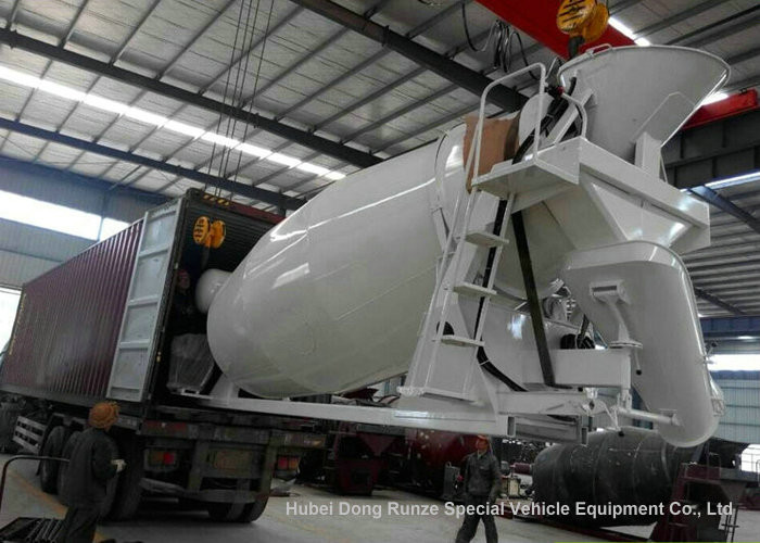 Compact Custom Truck Bodies 6 - 8m3 Concrete Mixer Truck Body With Italy Mixing Pump