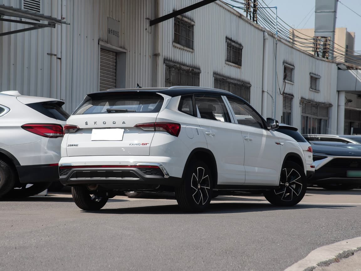 Komic GT 1.5L Edition Premium Version gasoline car Small SUV 109 hp L4 Openable panoramic sunroof