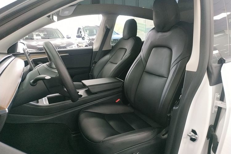 Electric Car With Low Speed Electric Car Equipped With 72V 3.5KW Motor