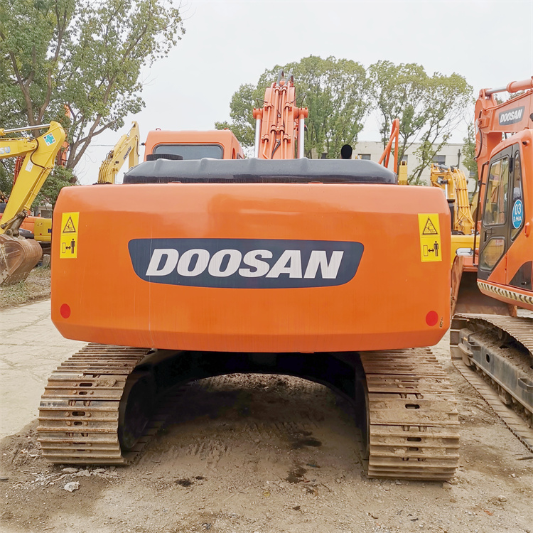 2017 Doosan DH220-7 Excavator with Original Hydraulic Pump and Good Condition in Korea