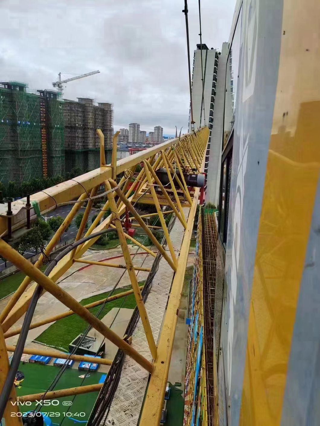 Sales Xg 6012-6t Variable Crane Using Tower Crane