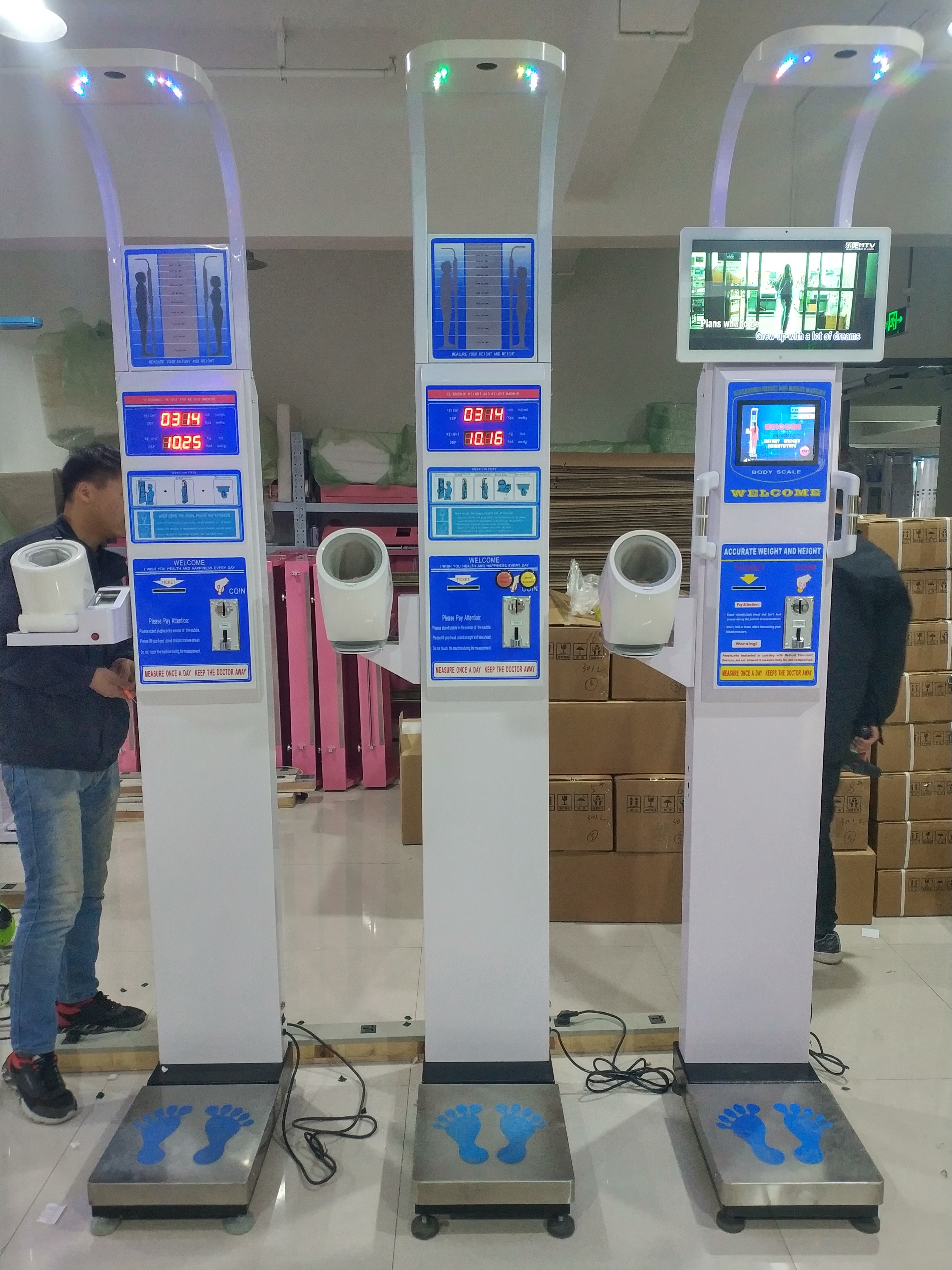 DHM-800Z Medical Height And Weight Scales Coin Operated Iron Material High Accuracy