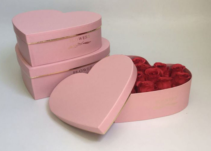 Large Capacity Custom Printed Packaging Boxes , Waterproof Heart Shaped Flower Box