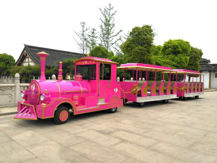 Classic Design 42 Passengers Electric Mall Train With Colorful Body Appearance
