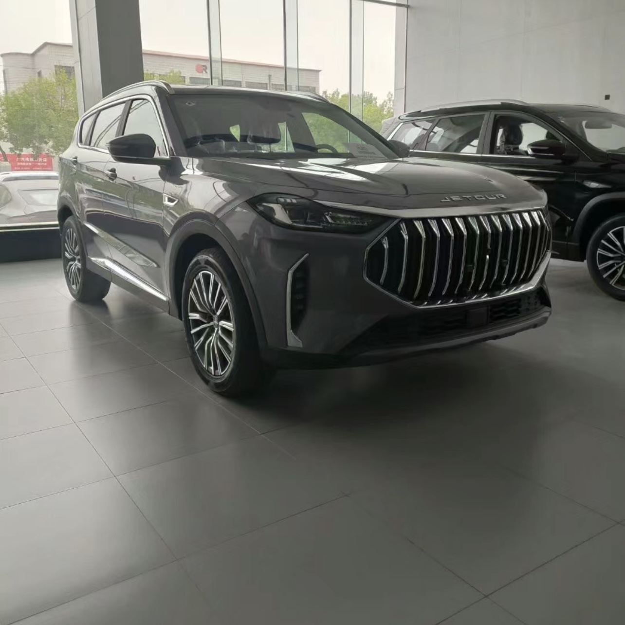 Jetour X70 Plus 2023 Petrol SUV with Electric Copilot Seat Adjustment and LED Headlight
