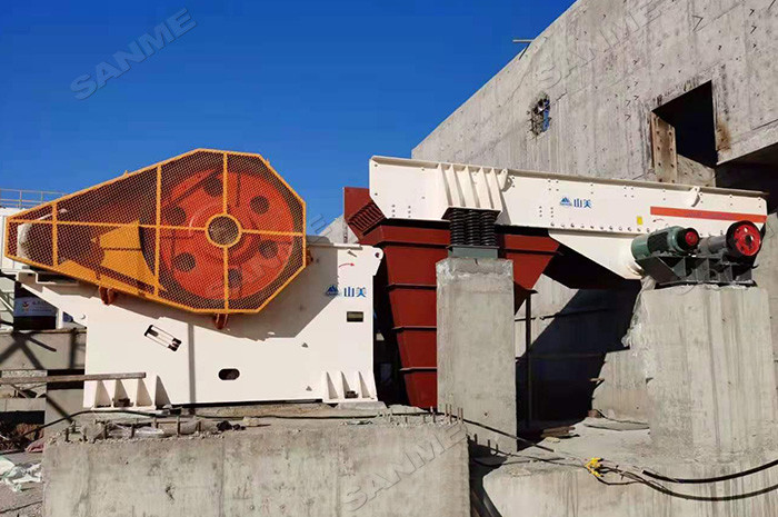 Vibrating Feeding 350mm Aggregate Crushing Equipment 30T/H