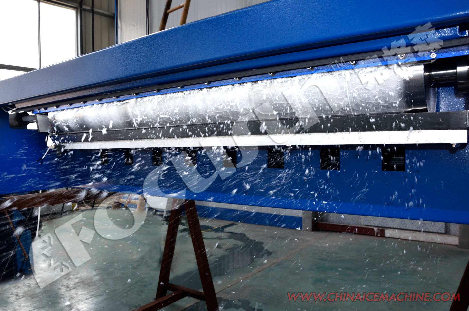 Add a Touch of Winter to Your Space with Our 1985*630*400mm Snow Falling Machine