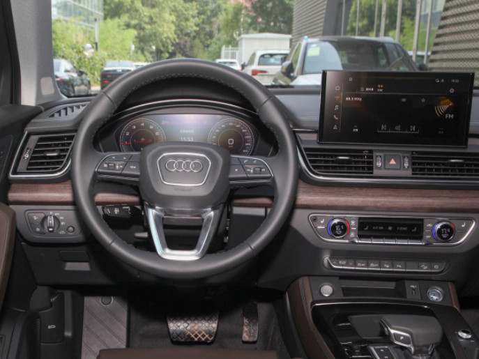 AUDI Q5L 2022 Changed Version 45T Luxury Sports Edition 5 Door 5 Seats SUV Medium