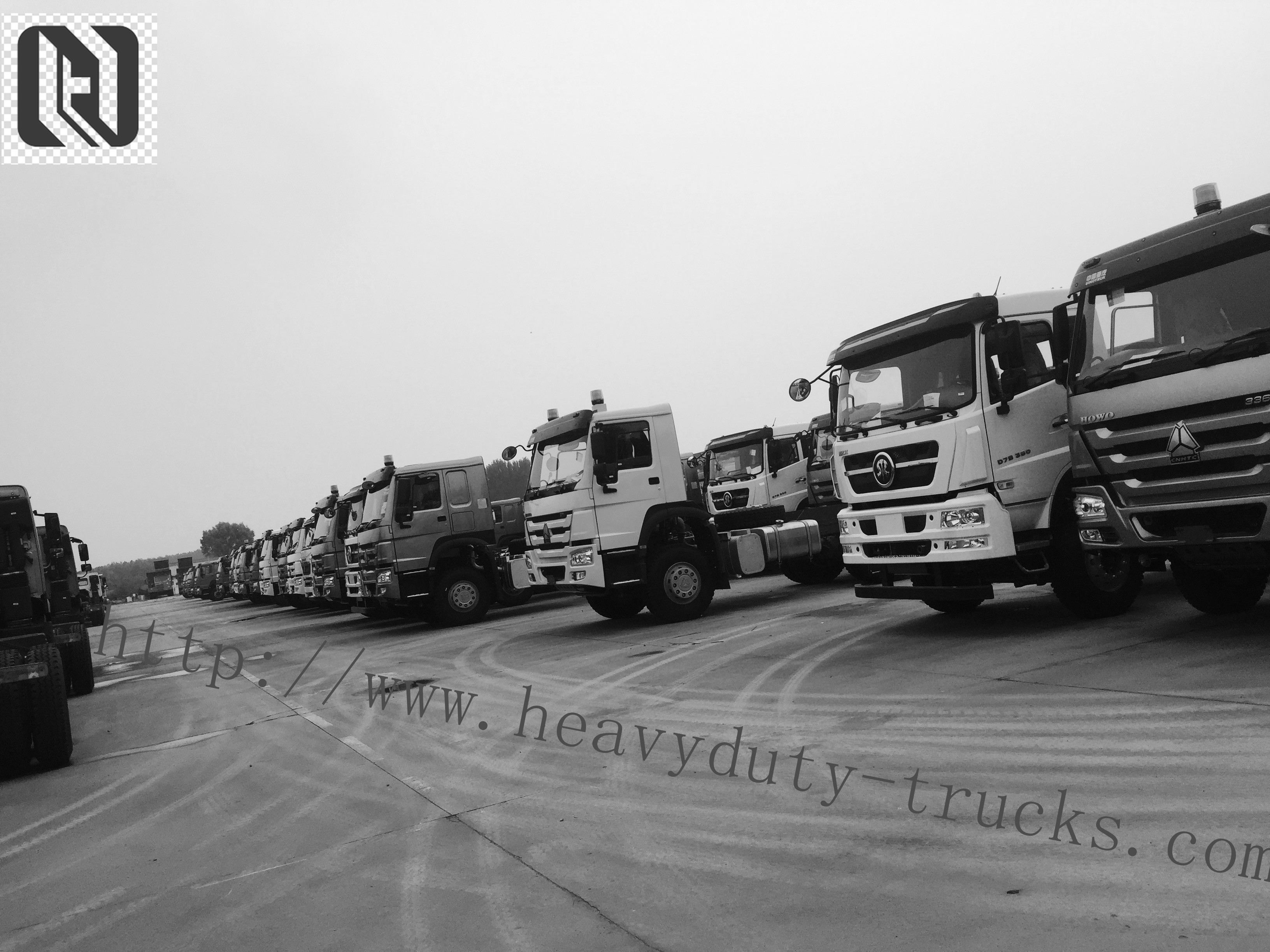 336hp Red Left Hand Drive Dump Truck 6x4 Sinotruk Howo7 Brand URO II Emission