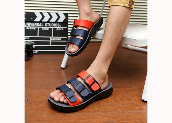 Black / White Mens Leather Slippers Cowhide Leather Shoes Mens Designer Flip