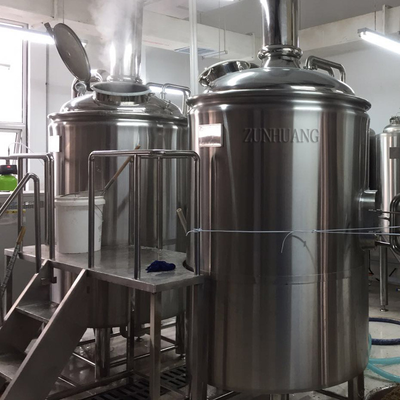 380V SS Commercial Beer Brewing Equipment Silver Color 500L / 1000L Capacity