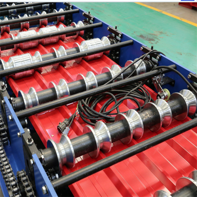 Color steel 15-20m/min roof panel roll forming machine fully automatic 0.3-0.8mm