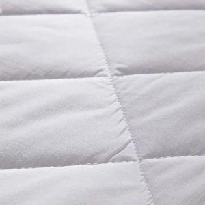 King Size Waterproof Bed Protector Plain Style Customized For Adults