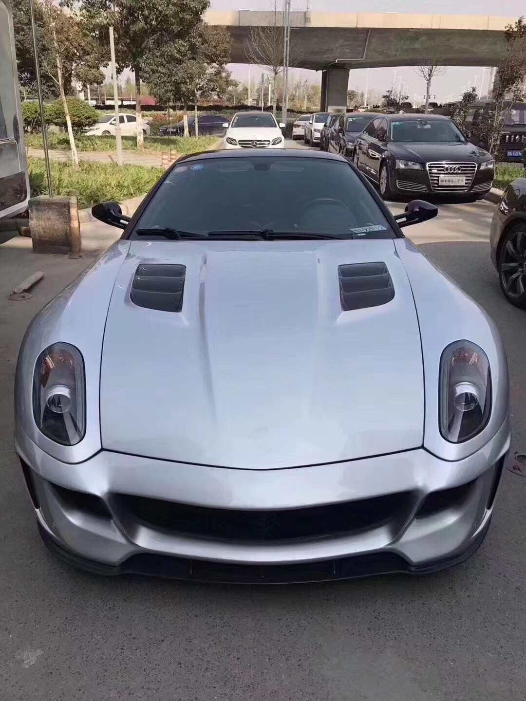 For Ferrari 599 Body Kit 599 Upgraded VORS Style Front and Rear Bumper Side Skirt Spoiler Carbon Fiber Body Kit