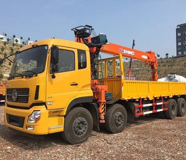 Multi-Functional And Labor-Saving Shacman 8X4 6x4 Crane Crane Truck Improve Efficiency And Save Space