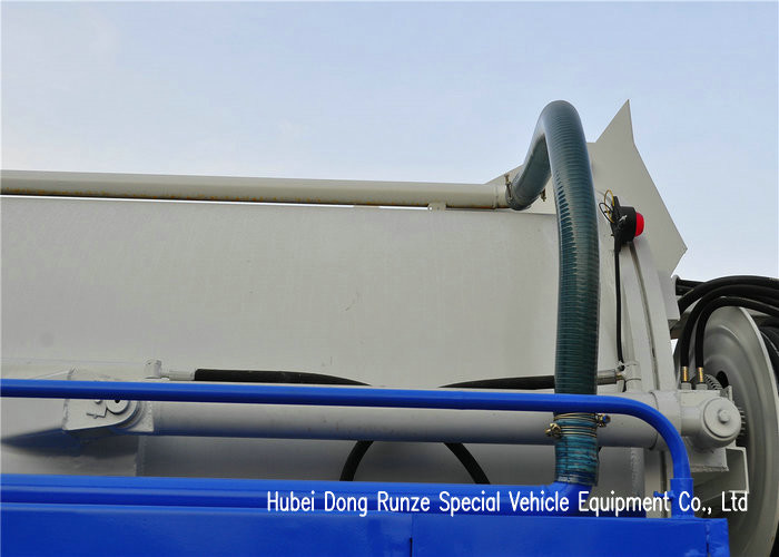 Vacuum Jetting Truck With High Pressure Jetting Pump and Vacuum Pump 5500Liters