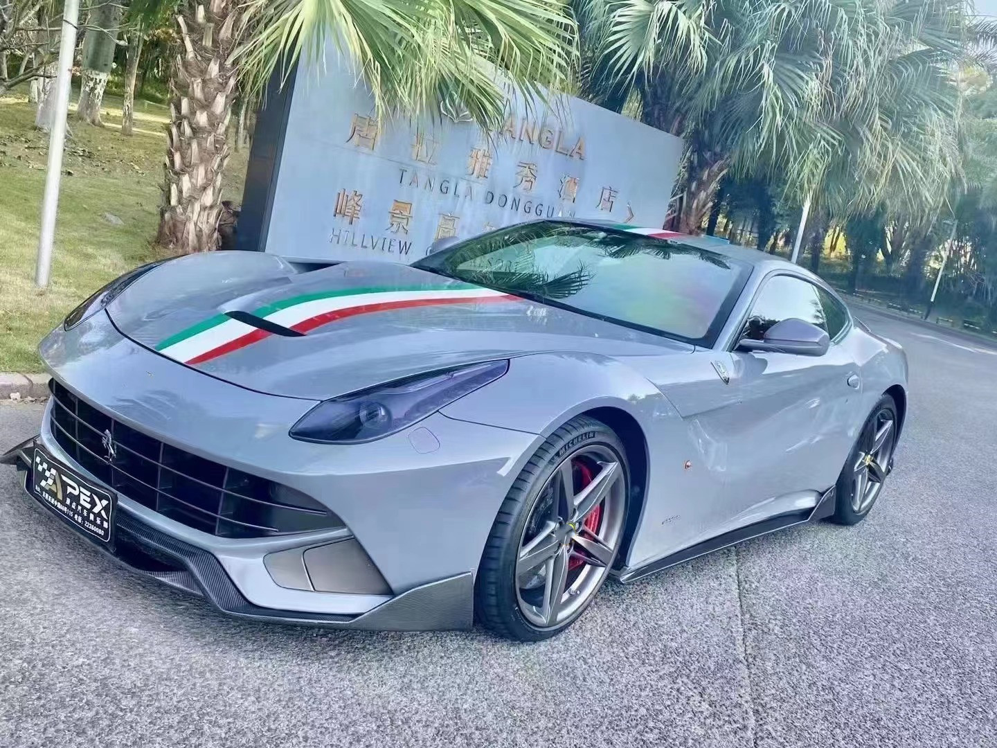 High Quality Carbon Fiber F12 Carbon Fiber Body Kit for ferrari F12 Upgrade DMC Style Front Shovel Rear Diffuser Spoiler
