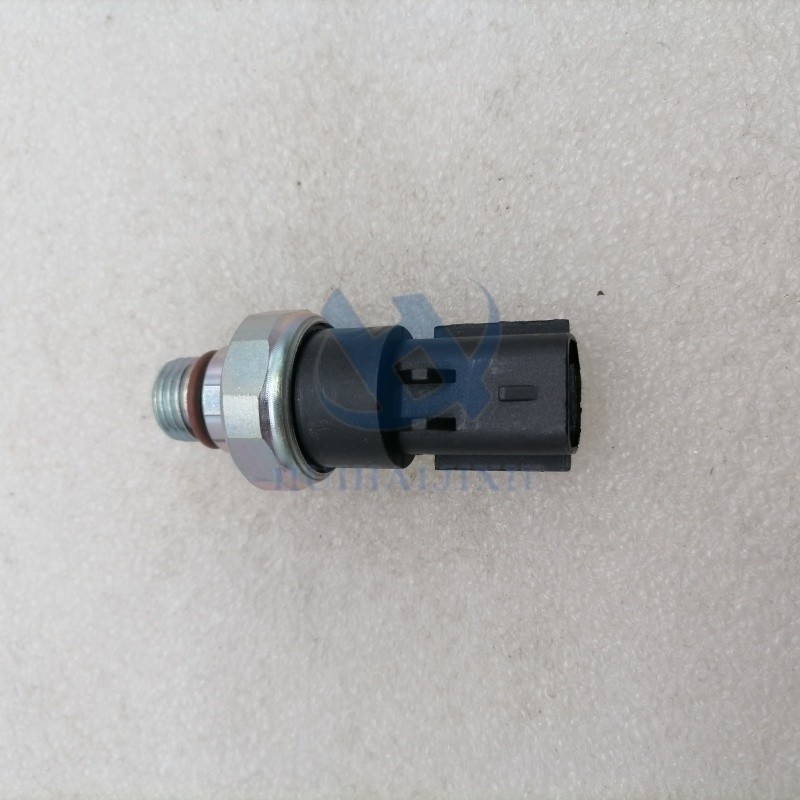 Oil Pressure Switch 4076930 6744-81-4010 for QSB6.7 QSB3.3 PC200-8 PC240-8