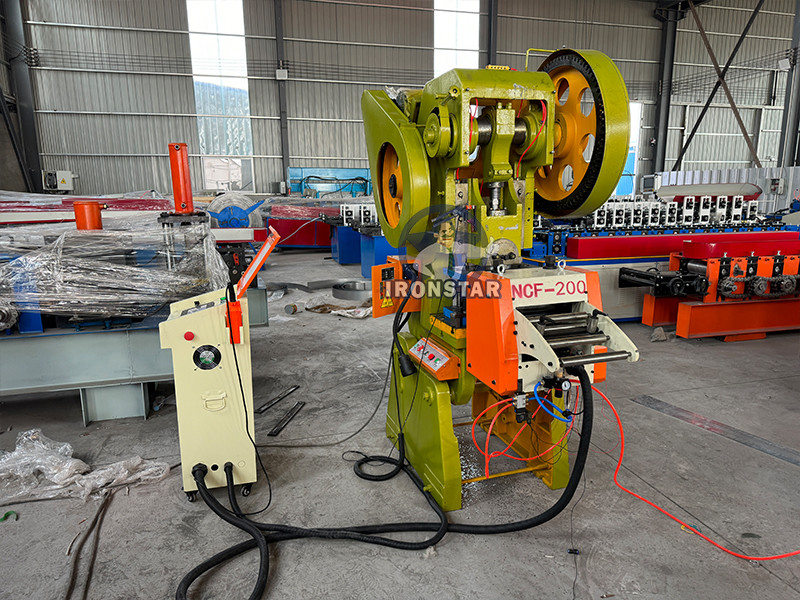 25ton Puncher roll forming machine tile making machinery work manual