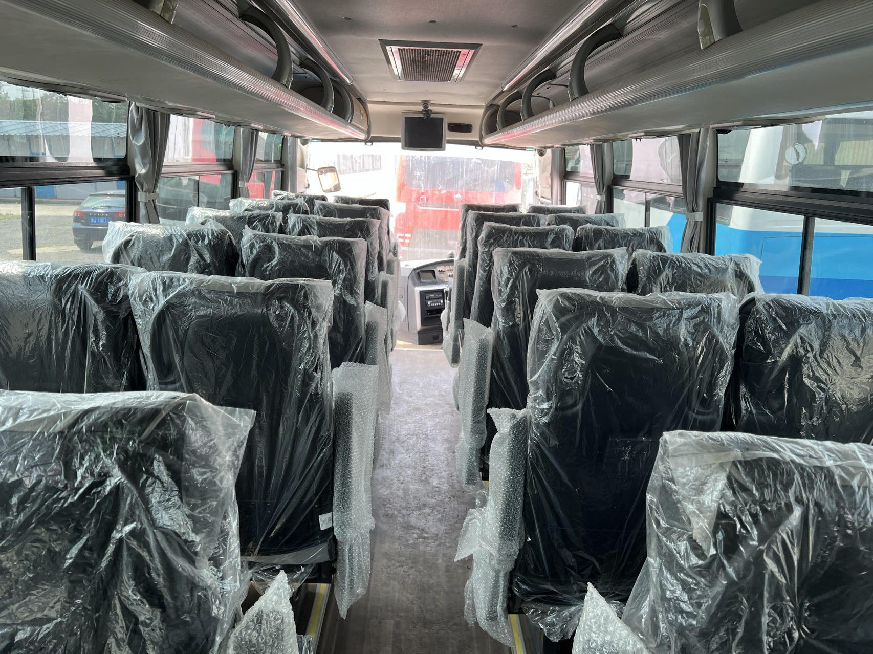 ZK6122HQA9 Manual Version Used Bus 60 Seater Luxury Travel Bus with Diesel Engine