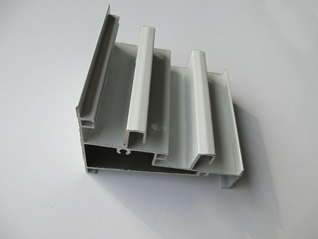 White Painted ISO Standard Aluminum Extrusion Profiles For Roller Shutter
