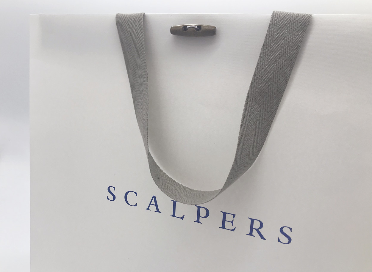 Corporate Retail Branded Carrier Bags With Own Logo , Branded Paper Bags with button closer
