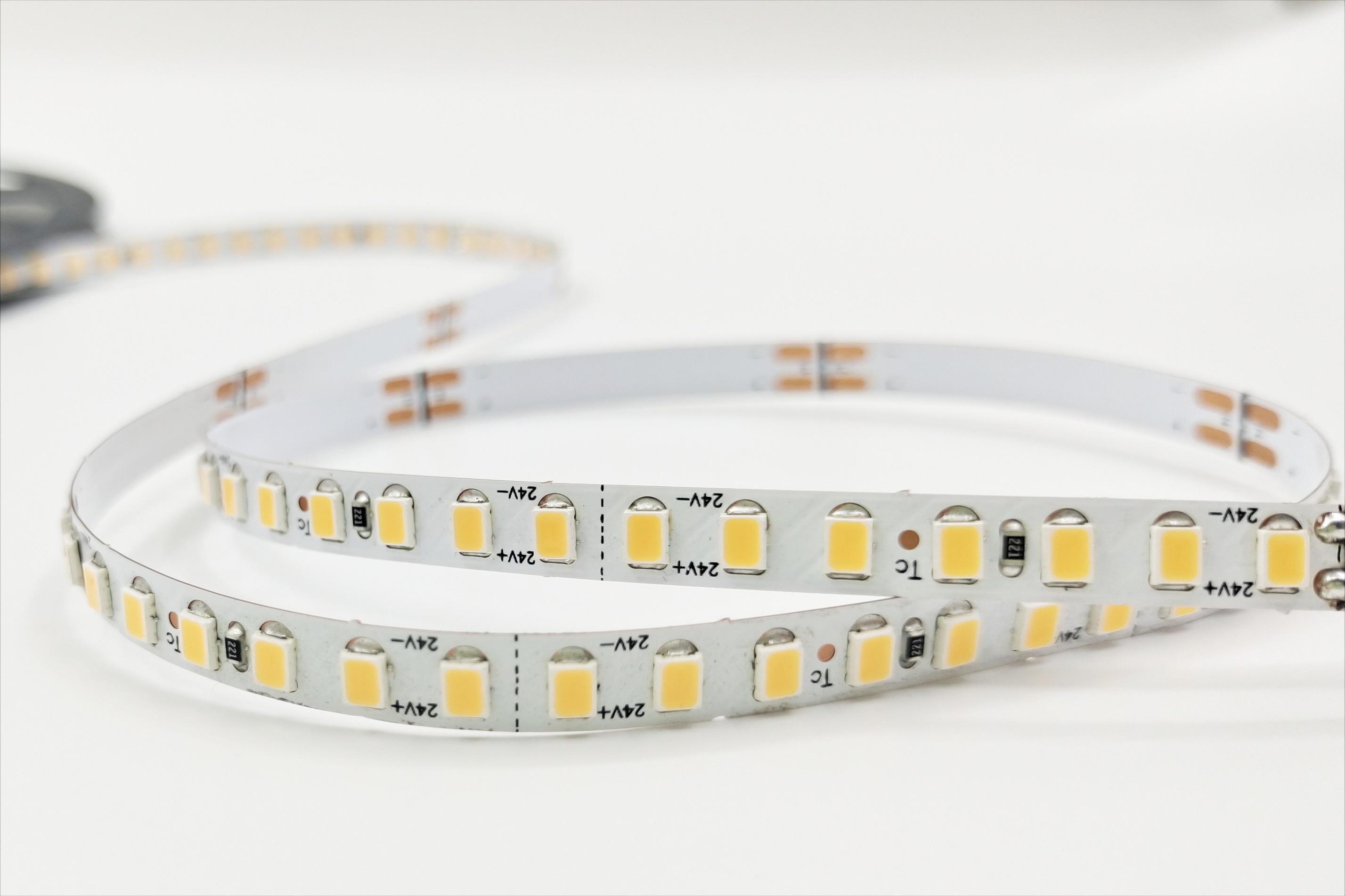 6mm Width DC 24V Flexible LED Strip SMD2835 Flexible Led Lights 5M 168LEDs/M