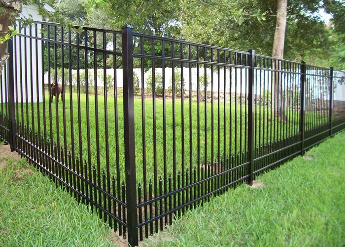 Galvanized Tube Powder Coated Metal Mesh Garden Fence 1200mm-2400mm Height