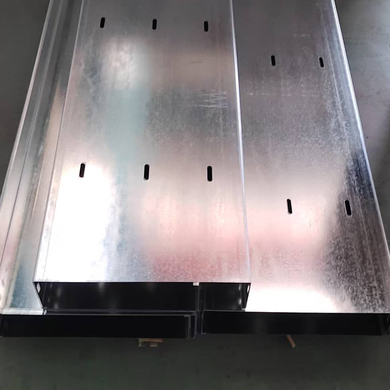 Professional Wall Mounted Cable Tray 3m With 0.8-3.0 Mm Steel Thickness