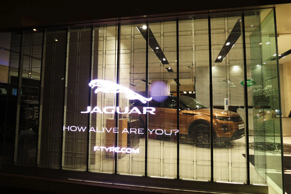 4000nits Indoor Mesh Outdoor Transparent Led Screen Curtain P4.81 Led Display