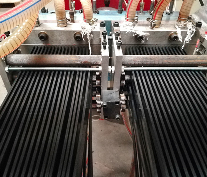 Automatic Polyamide Extrusion Equipment Nylon Thermal Break Strip Extruder Machine