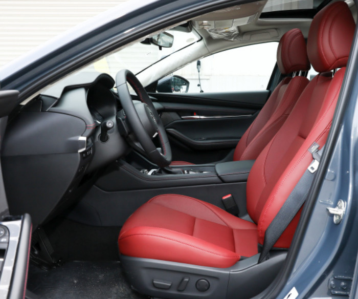 Mazda 3 Axela 2022 2.0L Auto Premium Obsidian 3 Compartment Car 4 Door 5 Seat