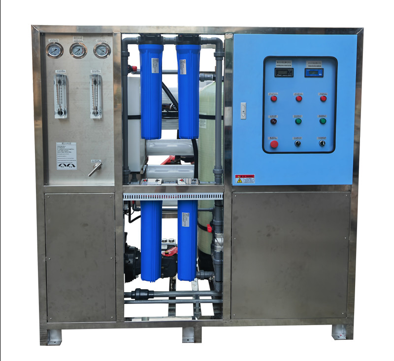 Multi Stage Platform Desalination System With A Daily Water Output Of 25 Tons