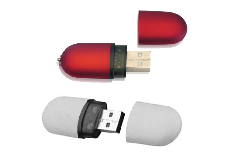 Plastic 32GB 3.0 keychain USB black color with customized logo and package from show life brand