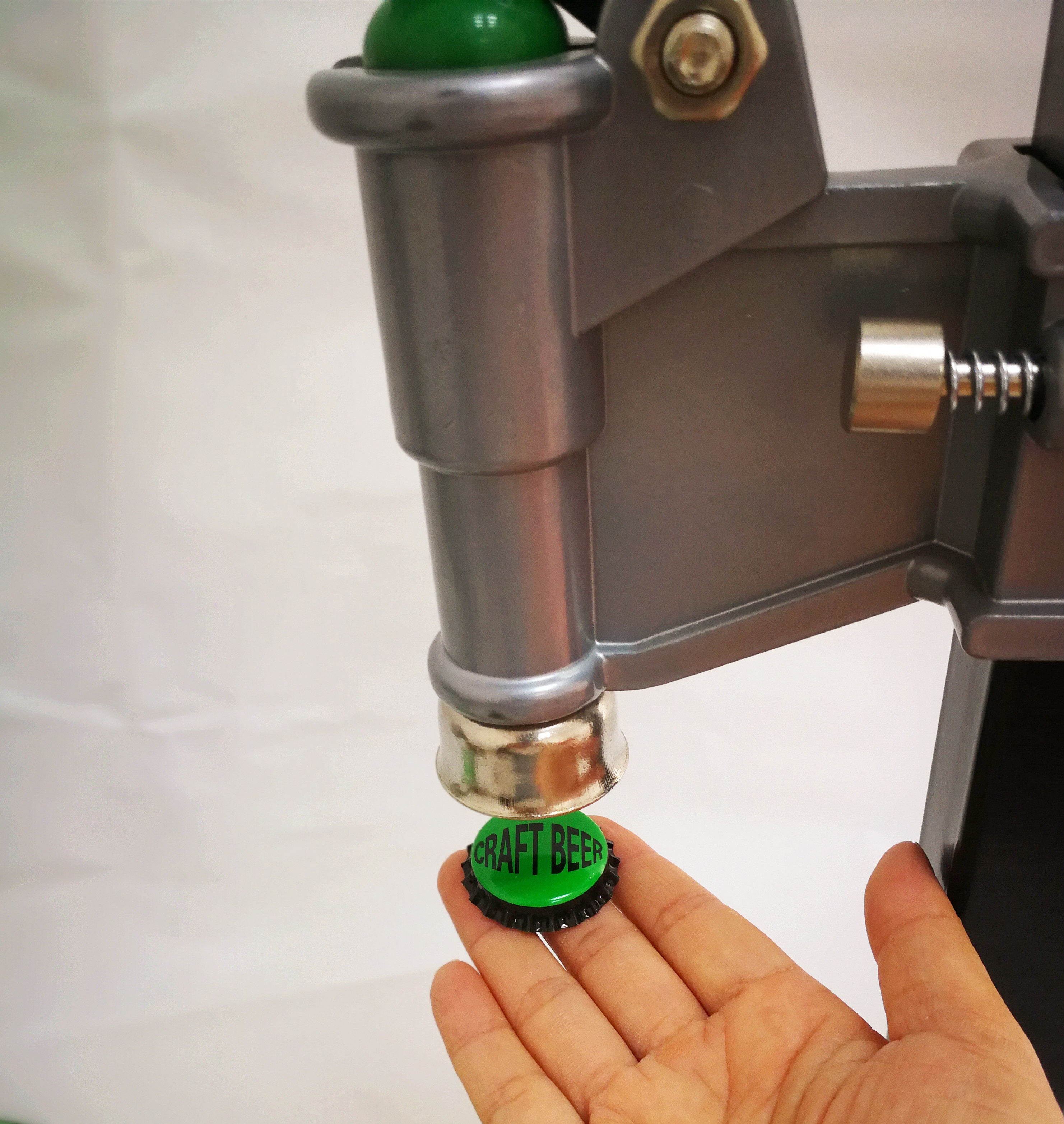 Manual Operated Home Brew Bench Capper For Beer / Beverage Bottle Crown Cap