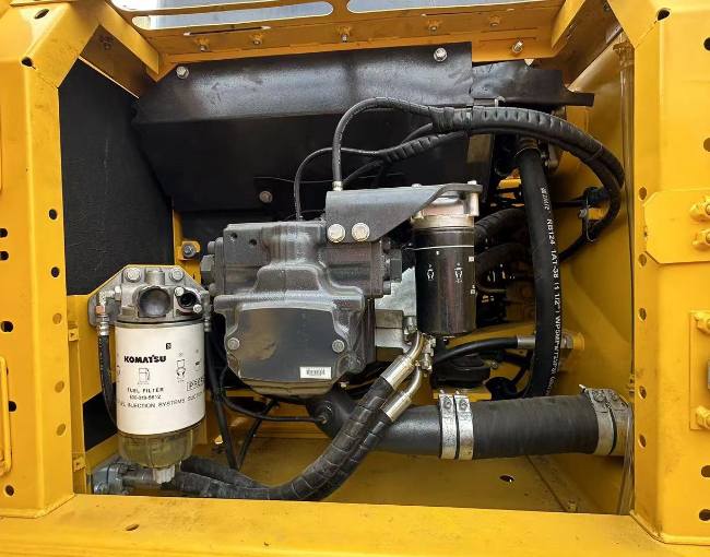 Komatsu PC220-8 Excavator Hydraulic