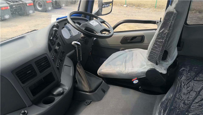 FAW Jiefang J5P Big Tractor Trucks , Manual 6*4 Heavy Duty Truck Tractor Head