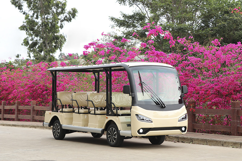 7.5KW Trojan Battery Sightseeing Electric Bus For Tourist Area 11 Passenger