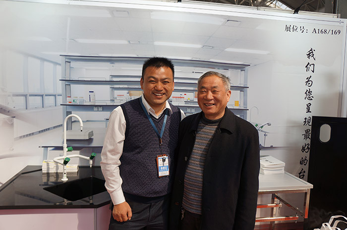 Black epoxy resin acid resistant laboratory sinks for pharmaceutical company