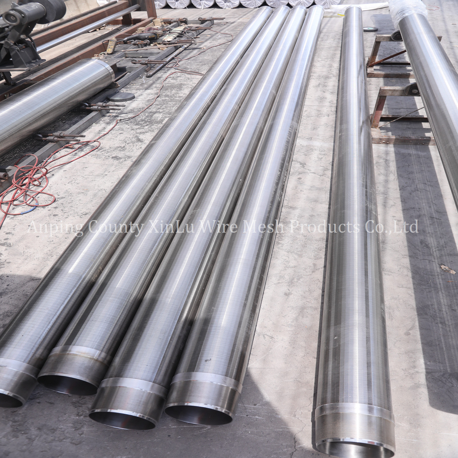 Polished Non Magnetic Stainless Steel Wedge Wire Continuous Slot Screen Tube Johnson V Wire Strainer Pipe