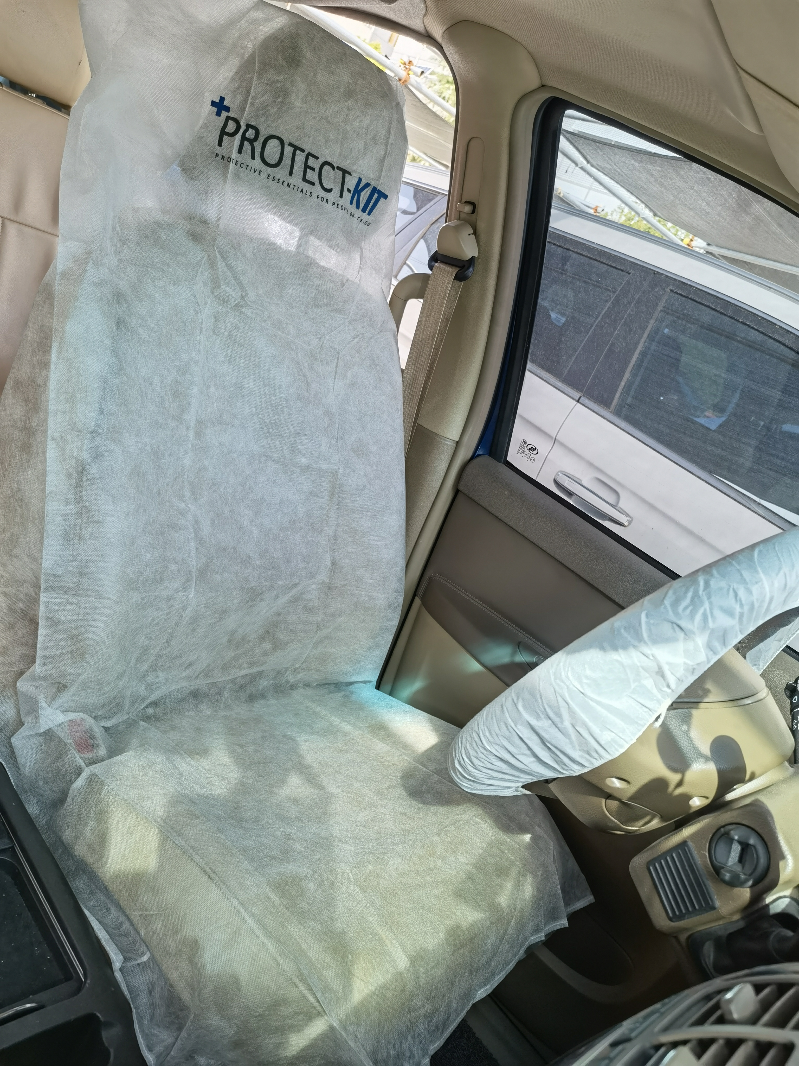 Dustproof Protective Steering Wheel Covers And Seat Covers Dispossible