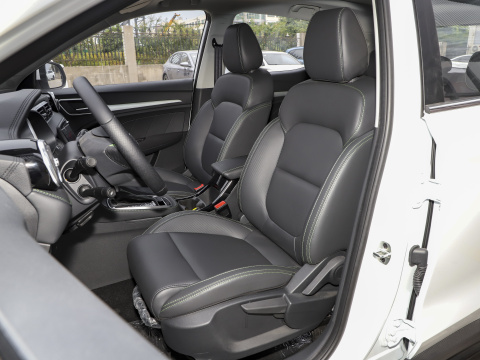 Manual Air Conditioner and Torsion Beam Suspension MG ZS Cars for the Economical Family