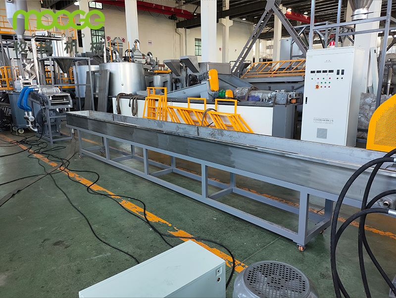 RSL Series Double Stages Plastic Pelletizing Machine For Washing Recycled Soft PE PP Material