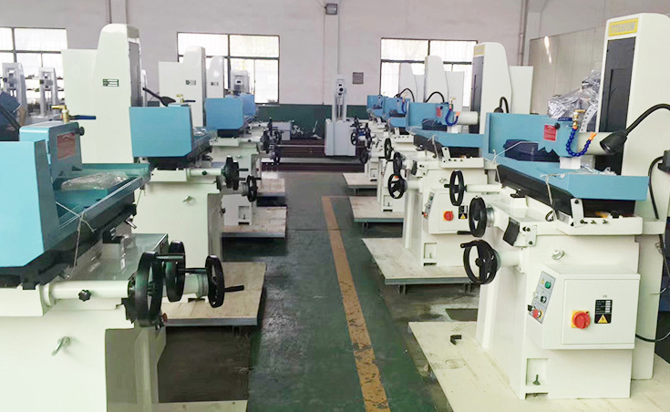 100L Hydraulic Surface Grinding Machine Automatic Grinder In Table Size